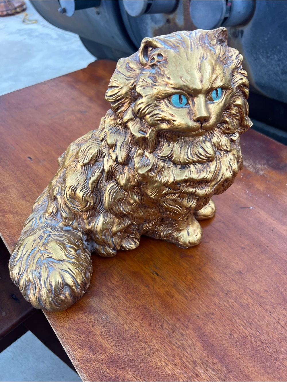 Vintage Gold Chalkware Persian Cat Statue 10” tall Progressive Art Products 1966
